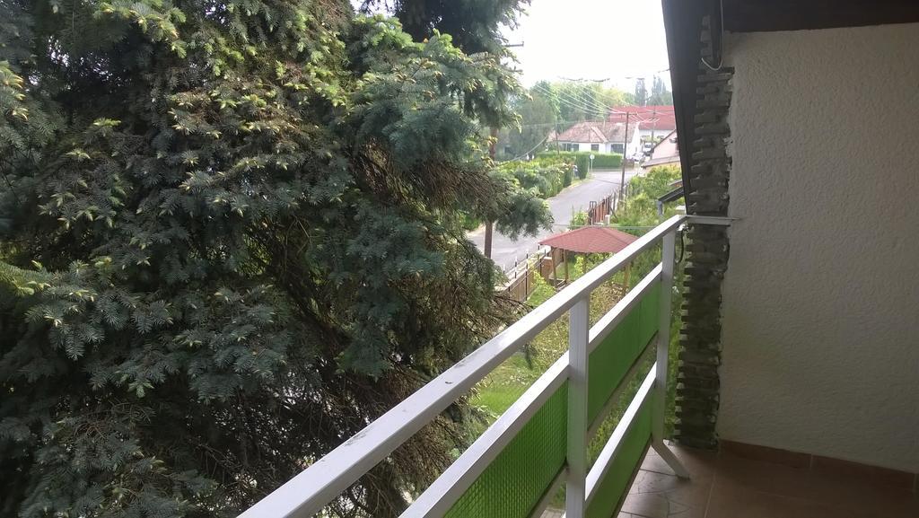 Eva Vendeghaz Villa Balatonlelle Ngoại thất bức ảnh