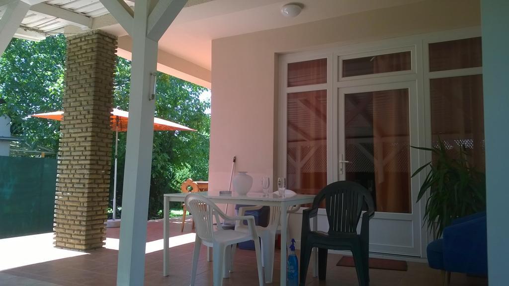 Eva Vendeghaz Villa Balatonlelle Ngoại thất bức ảnh